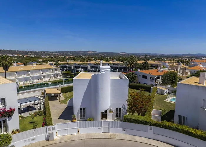 Leonor By * Olhos de Agua (Albufeira)